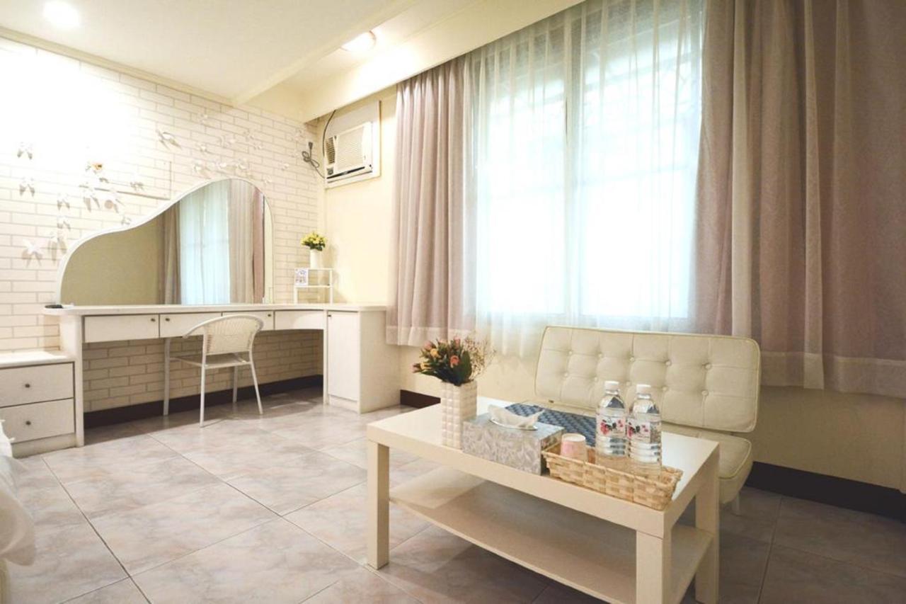 Ariyoshi Ya Apartment Tainan Bagian luar foto