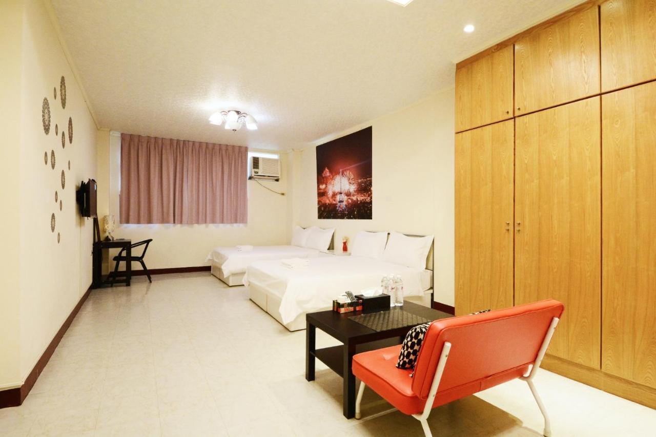 Ariyoshi Ya Apartment Tainan Bagian luar foto