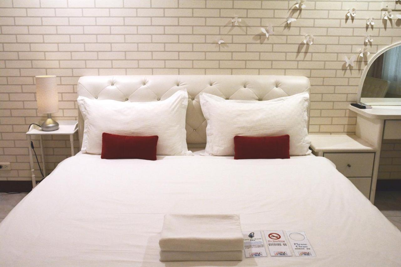 Ariyoshi Ya Apartment Tainan Bagian luar foto