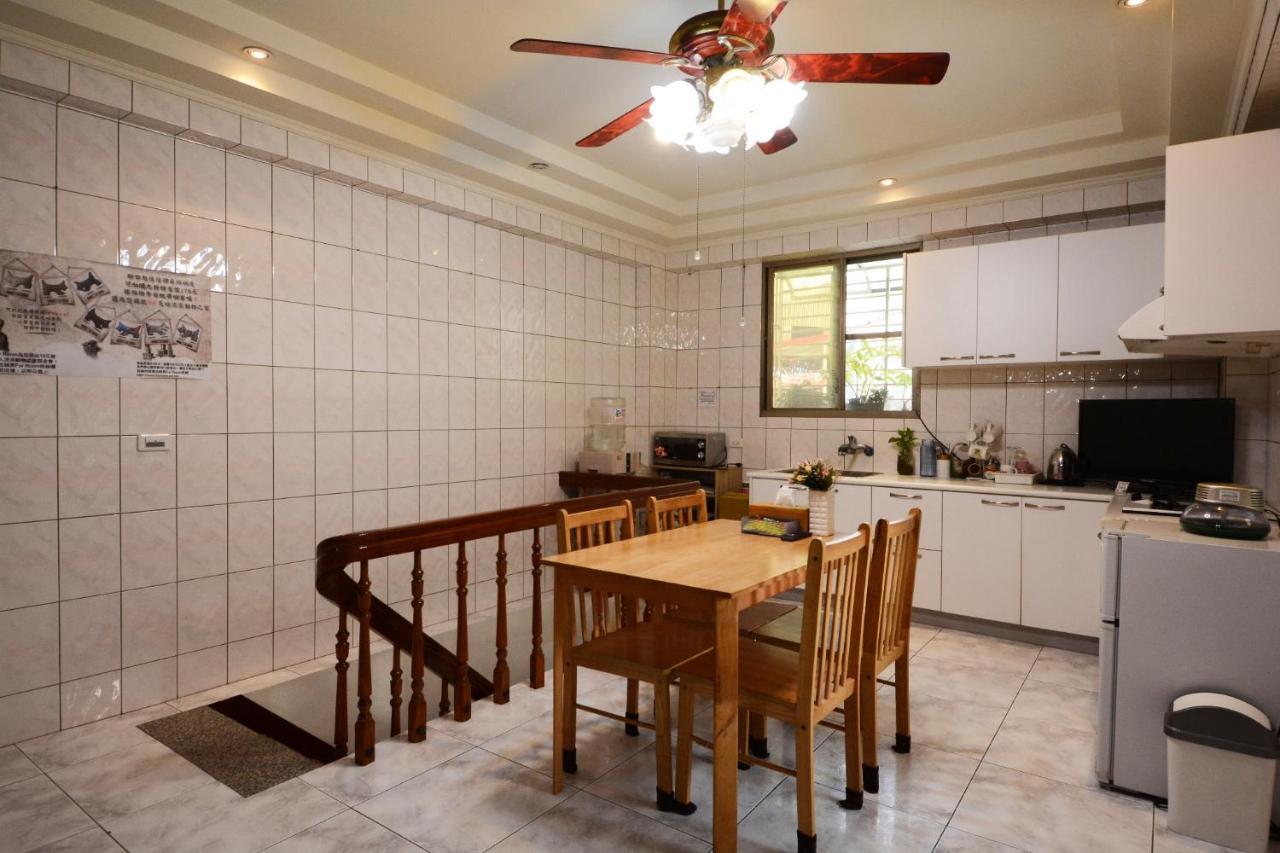 Ariyoshi Ya Apartment Tainan Bagian luar foto